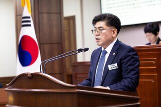제300회 임시회(신화철의원 촉구안 건의 장면_단독)